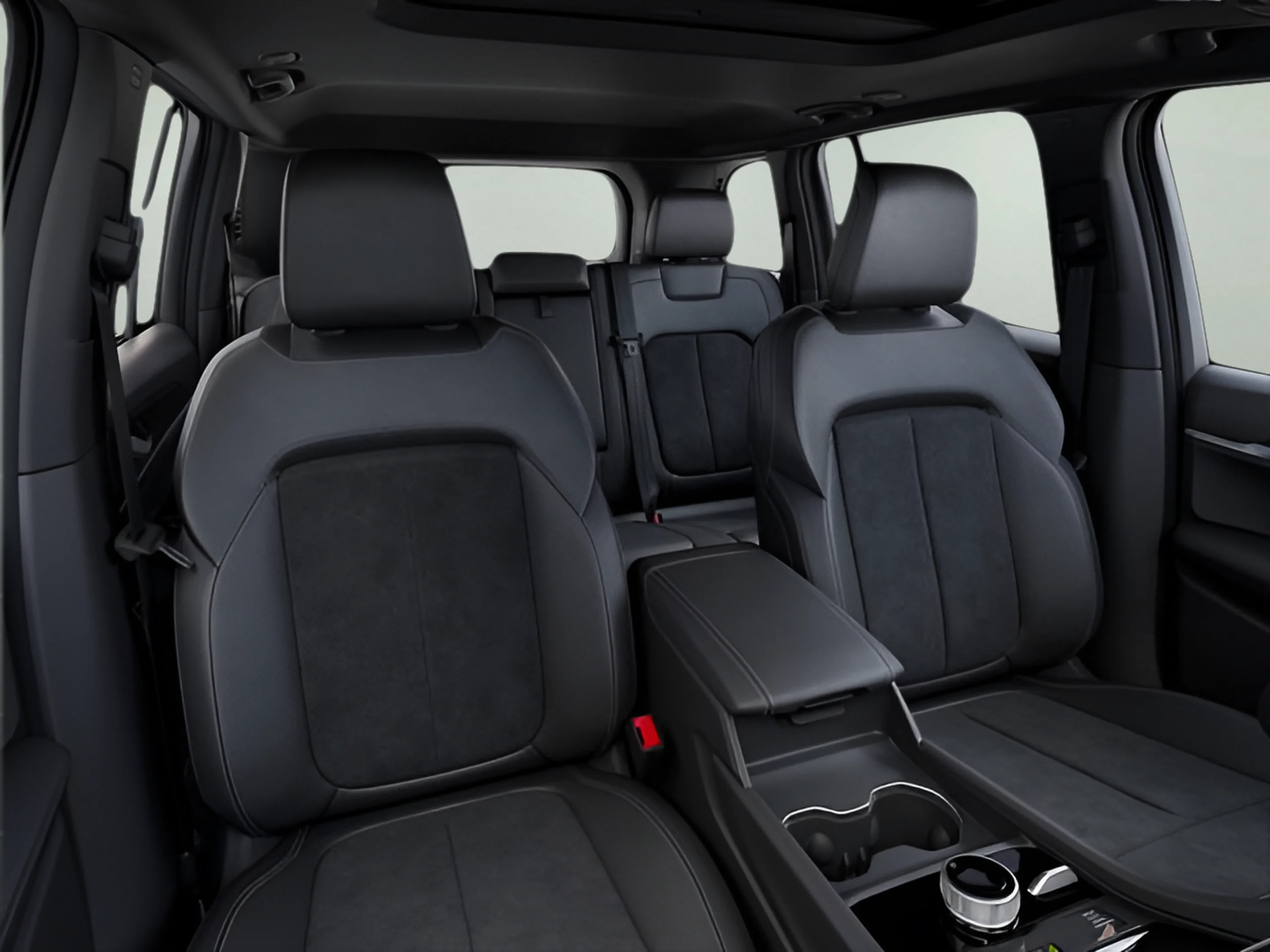 New 2026 Bright White Clear-Coat Exterior Paint Jeep Laredo Altitude image 10