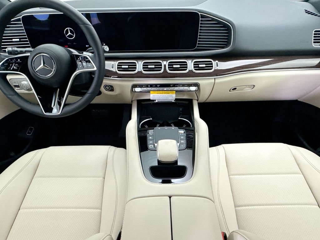 New 2026 MANUFAKTUR Ireland Mid Green Metallic Mercedes-Benz GLE 350 image 13