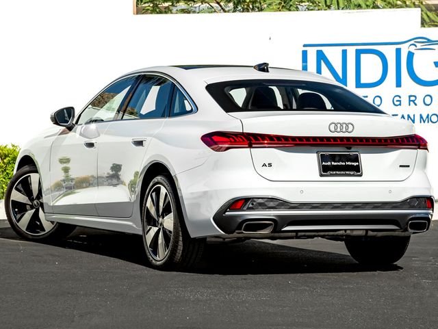 Used 2025 Glacier White Audi  image 10