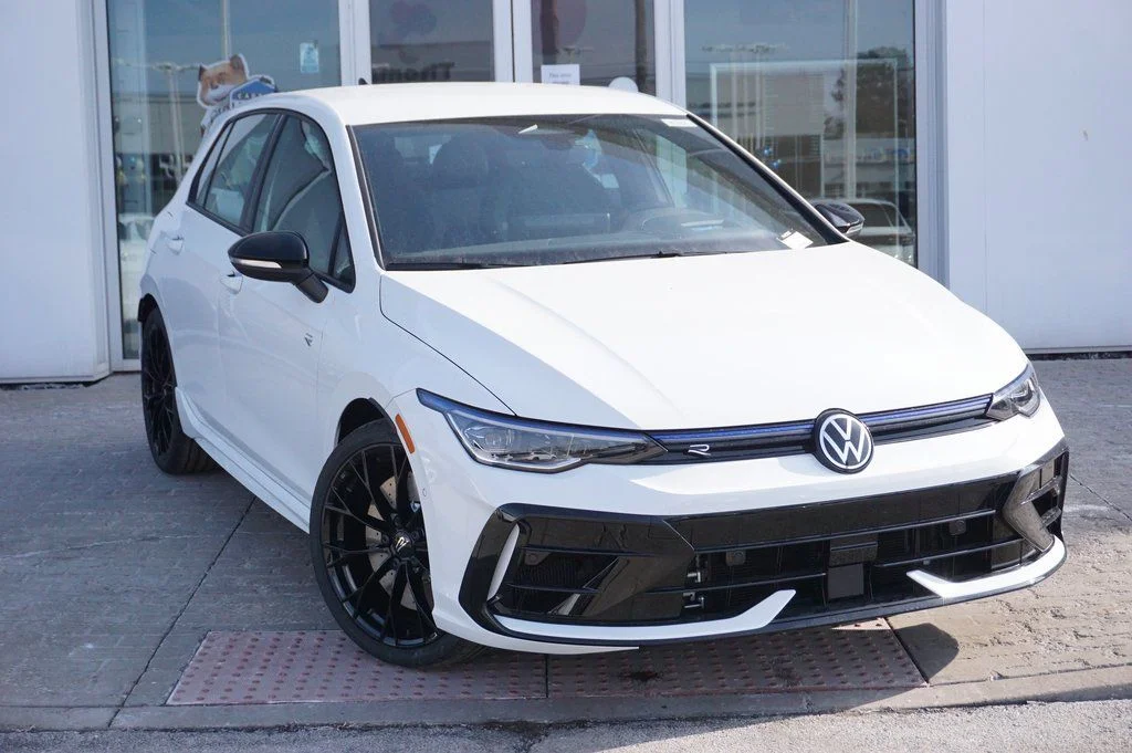 New 2026 White/off-white Volkswagen 2.0T image 4