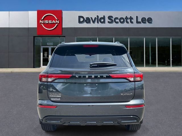 Used 2026 Gray Nissan Platinum image 35
