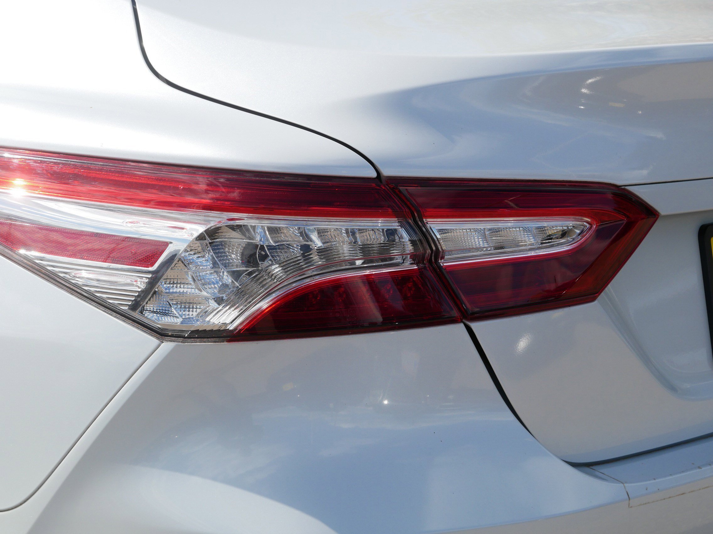 Used 2019 Wind Chill Pearl Toyota XLE image 17