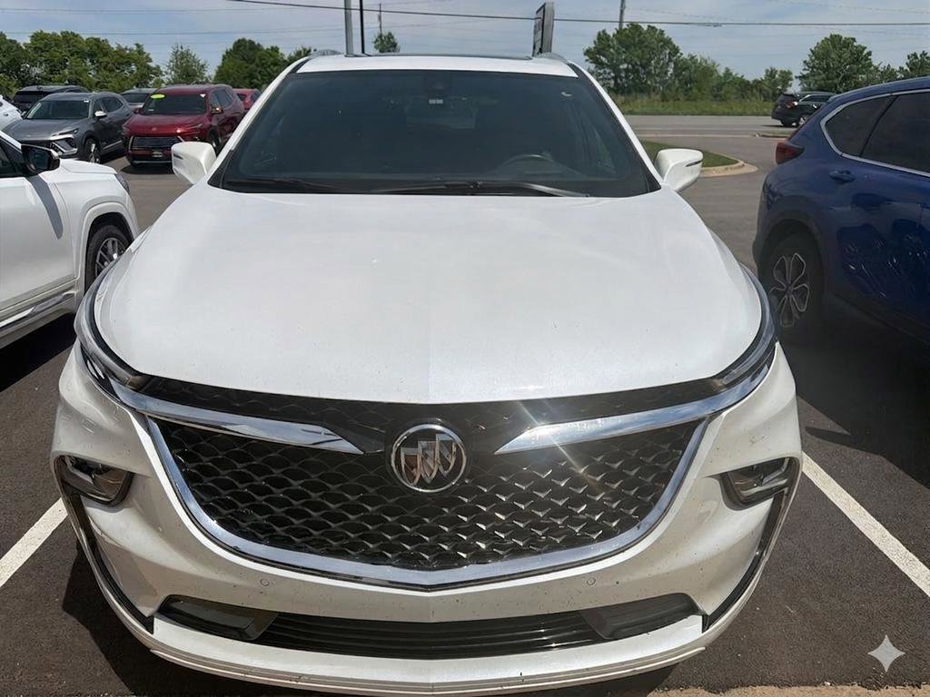 2024 Buick Enclave Avenir AWD's photo