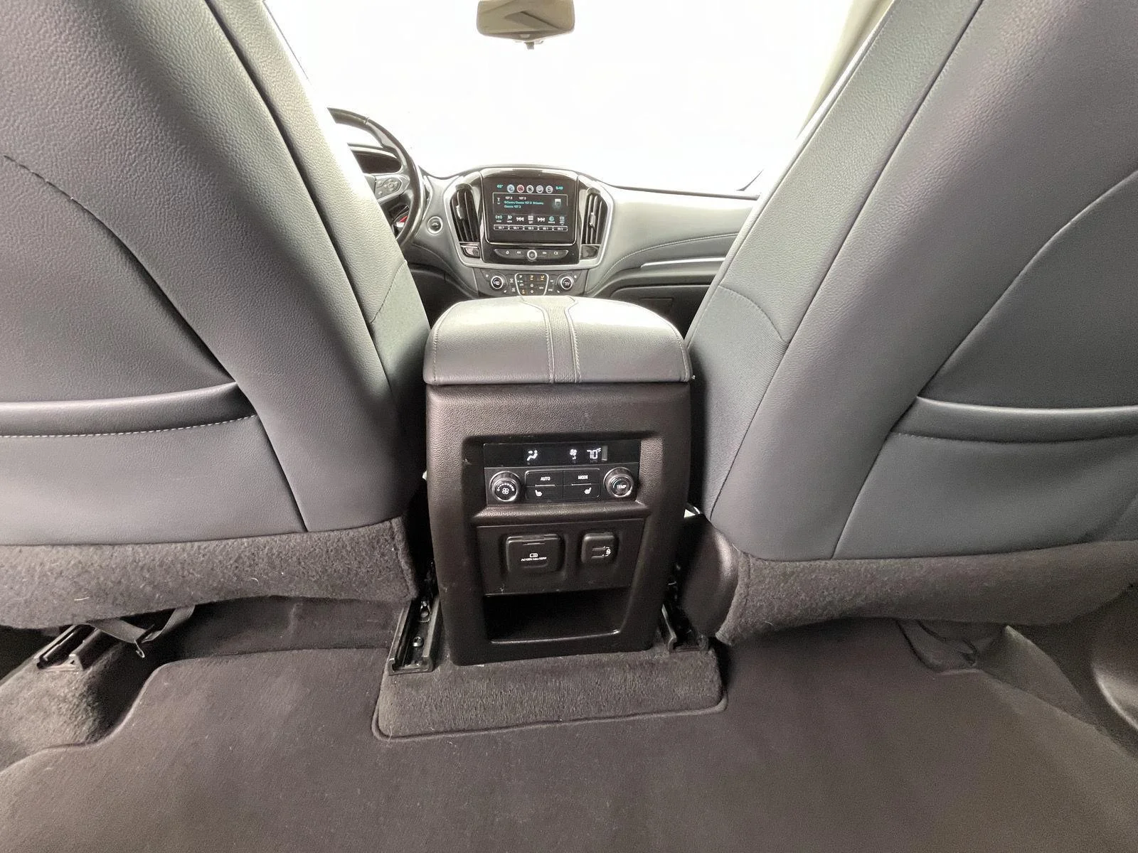 2019 Chevrolet Traverse Premier - Photo 11