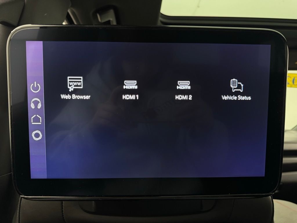 Used 2025 Onyx Black GMC AT4 Ultimate image 50