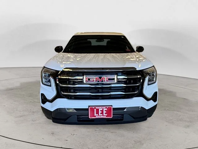 New 2027 White GMC Elevation image 9