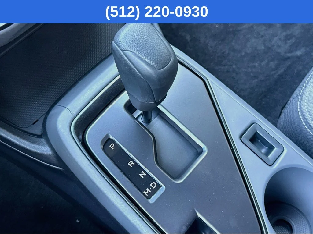 New 2027 CRYSTAL WHITE PEARL Subaru Base image 20