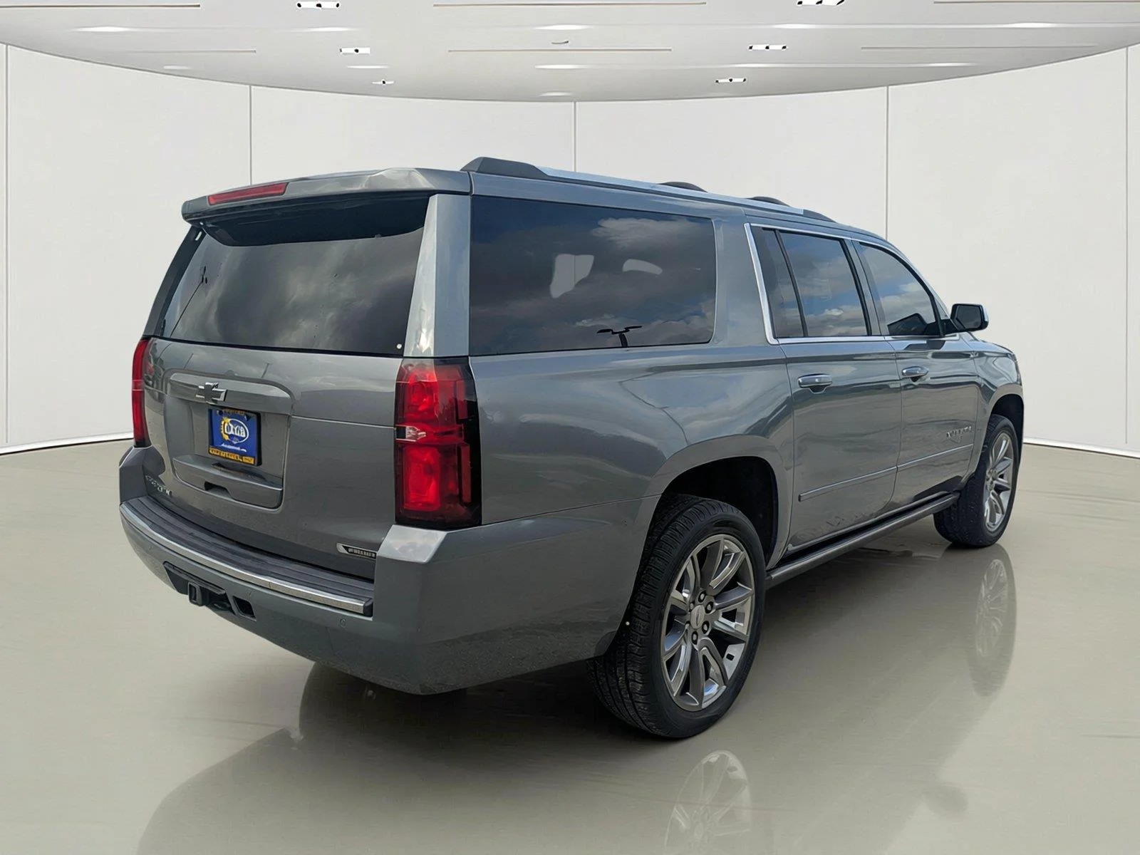 Used 2018 Satin Steel Metallic Chevrolet Premier image 5