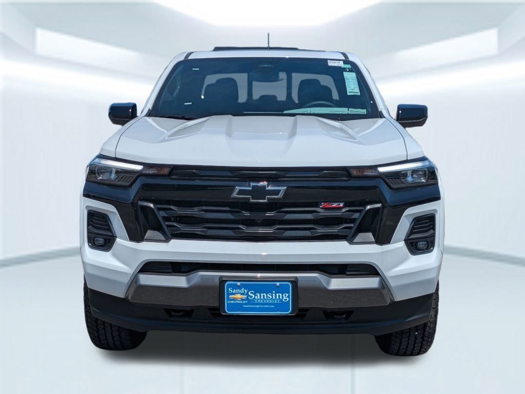 2025 Chevrolet Colorado Z71 - Photo 11
