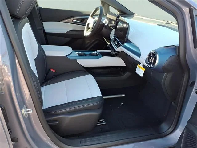 New 2026 Galaxy Gray Metallic Chevrolet LT image 18