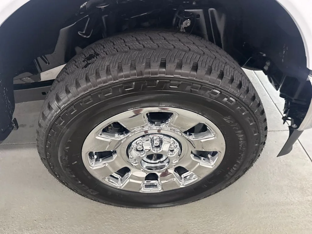 New 2026 Oxford White Ford F-250® King Ranch® image 5