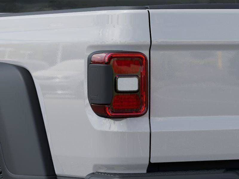 New 2026 Bright White Clear-Coat Exterior Paint Jeep Mojave image 39