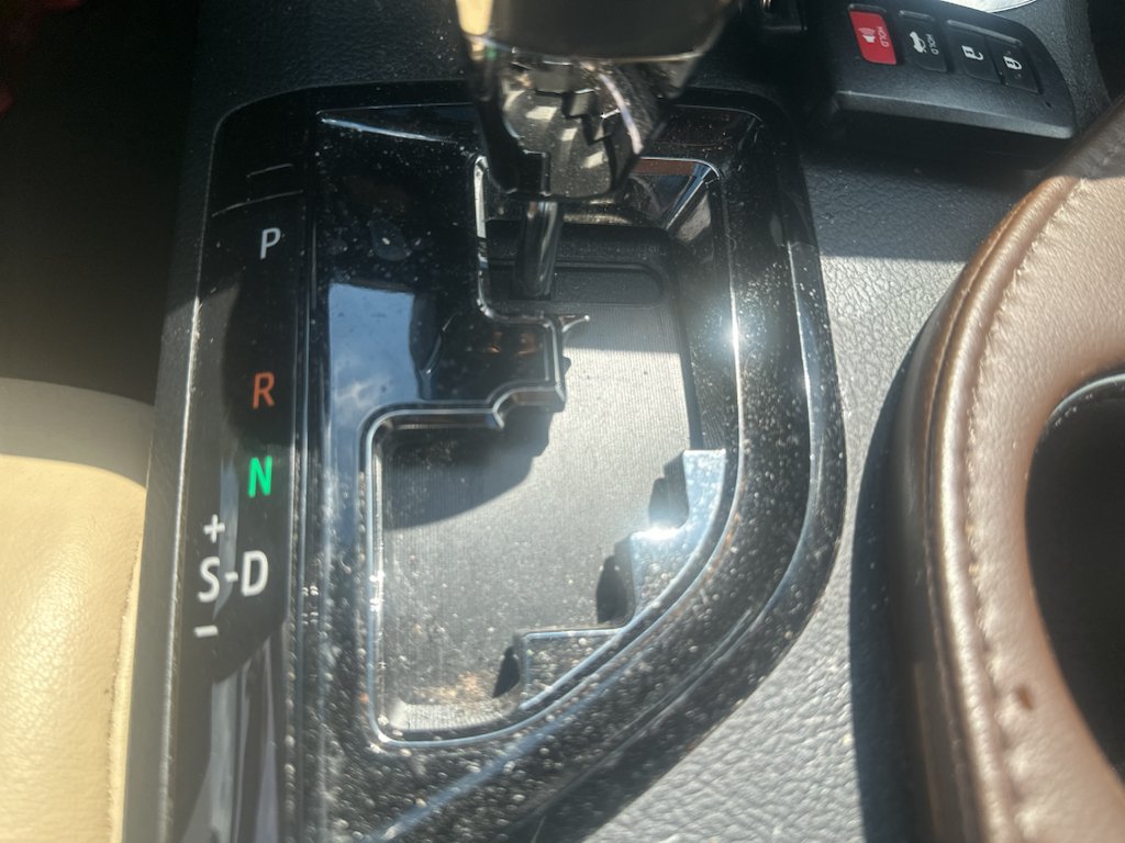 Used 2014  Toyota  image 6