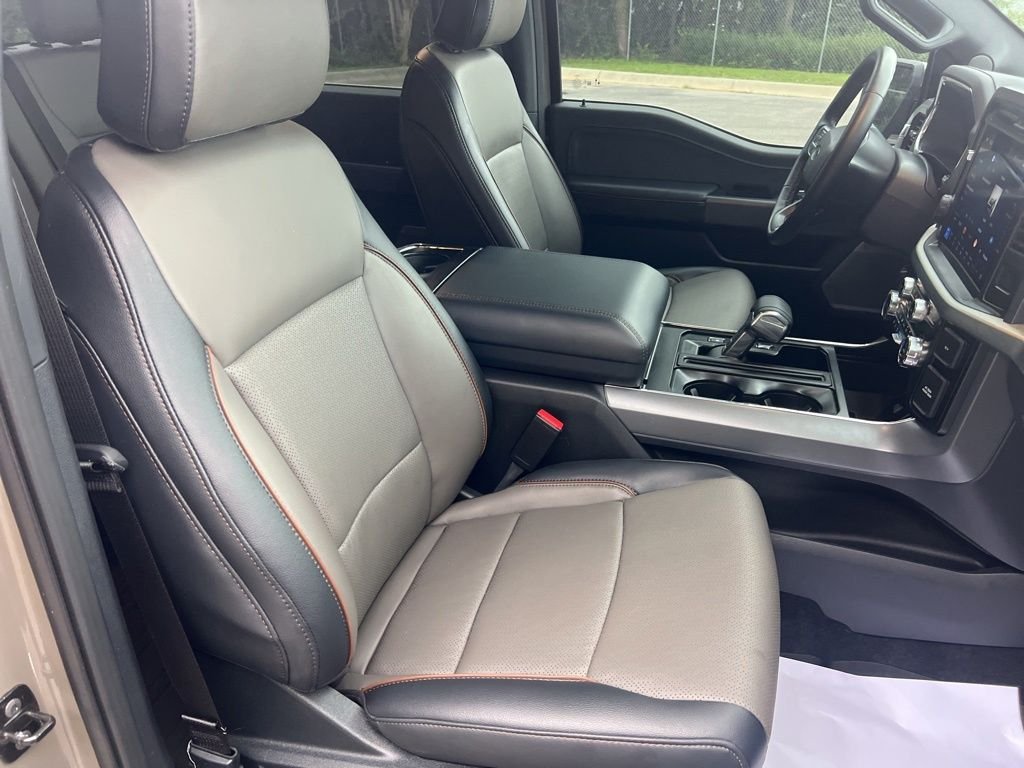 Used 2025 Gray Ford Lariat image 12