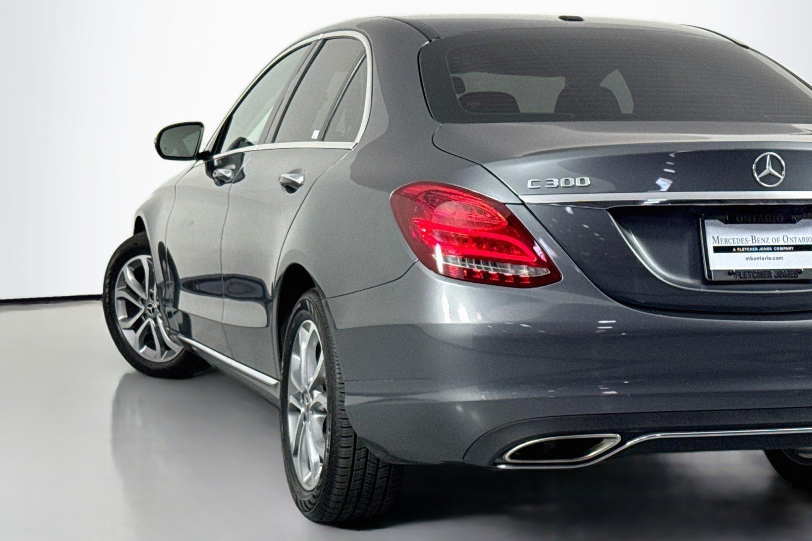 Used 2018 Selenite Grey Metallic Mercedes-Benz C 300 image 15