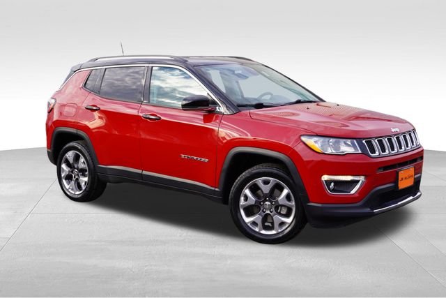 Used 2019 Jeep Compass Limited with VIN 3C4NJDCB3KT780573 for sale in Lakeville, MN