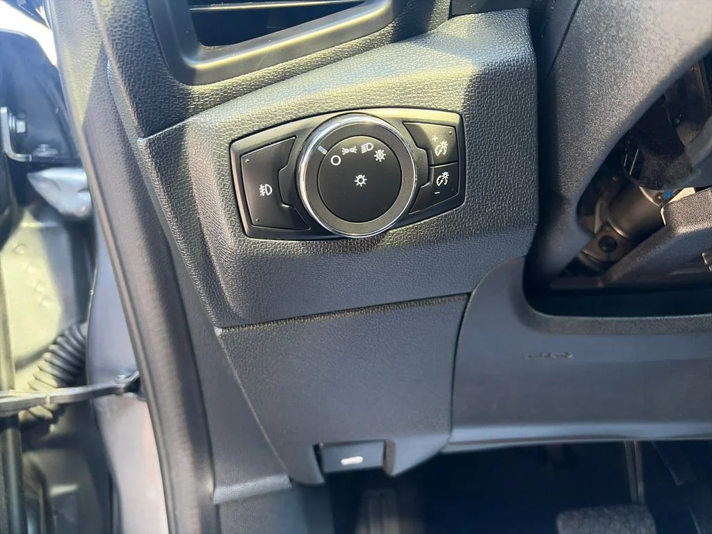 Used 2019 Gray Ford Titanium image 33