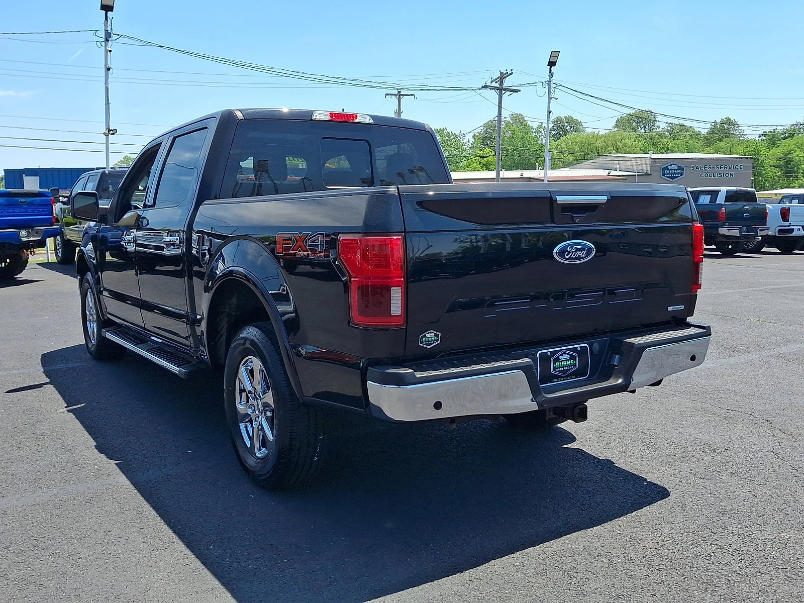 Used 2018 Shadow Black   G1 Ford LARIAT image 8