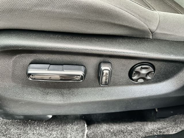 Used 2020  Honda EX image 16