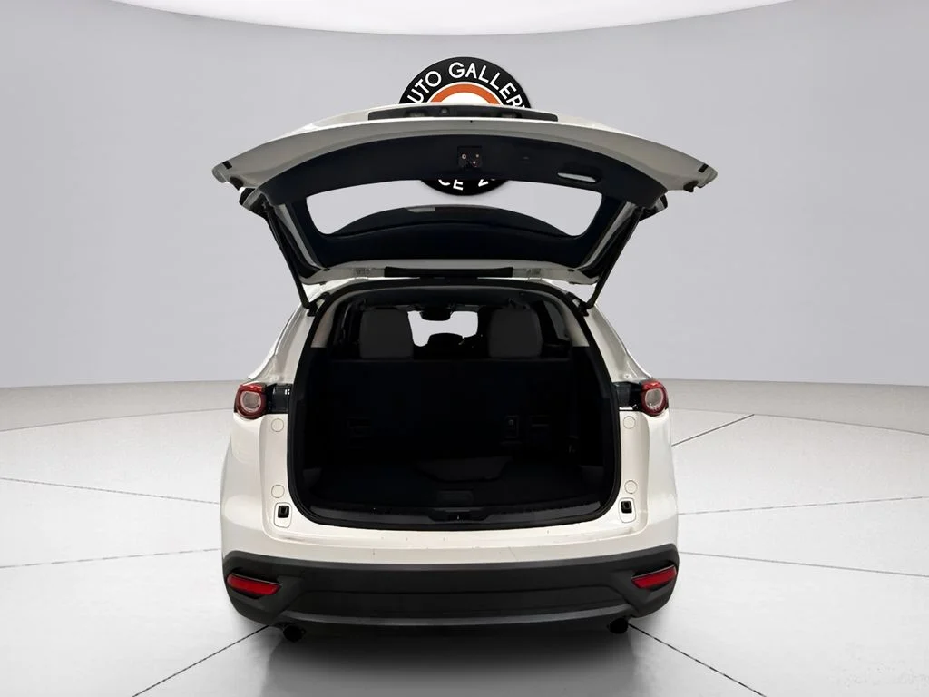 Used 2022 White Mazda Touring image 27