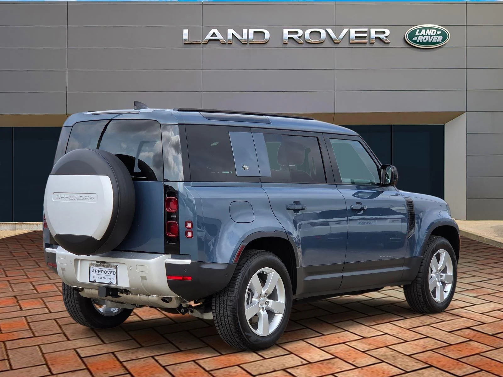 Certified Used 2024 Tasman Blue Metallic Land Rover S image 4