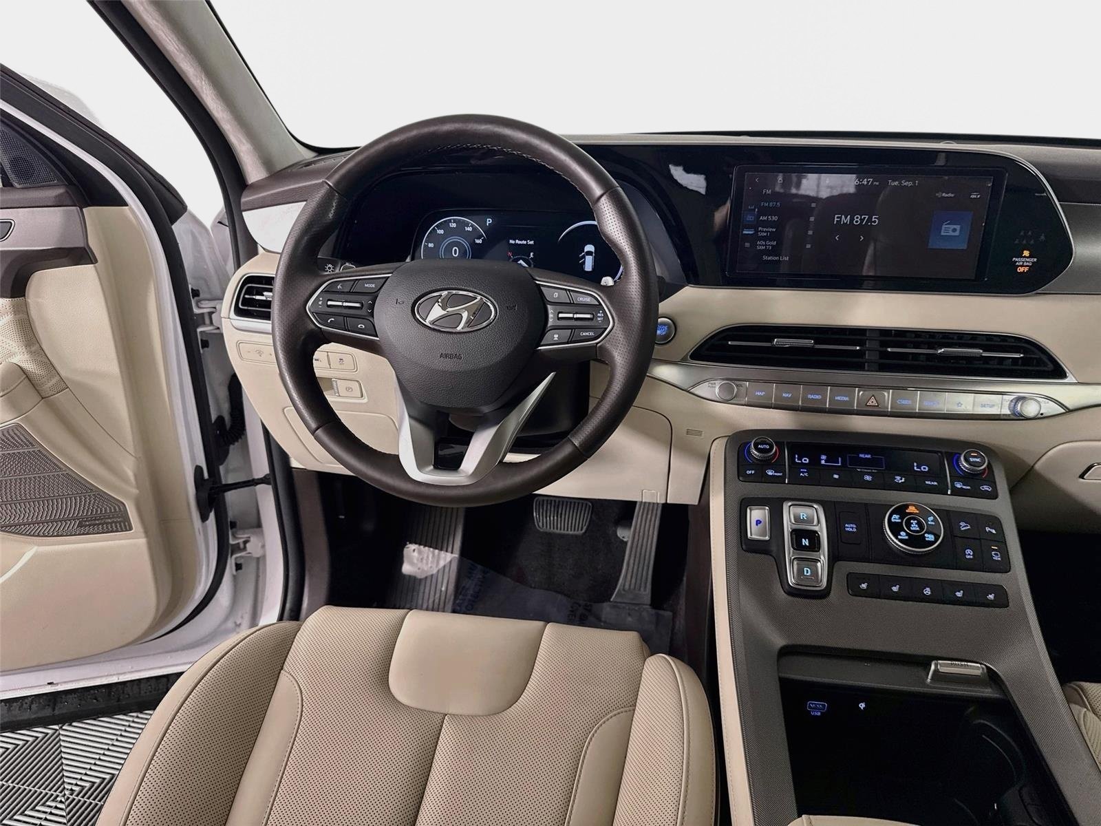 Used 2021 Hyper White Hyundai Calligraphy image 25