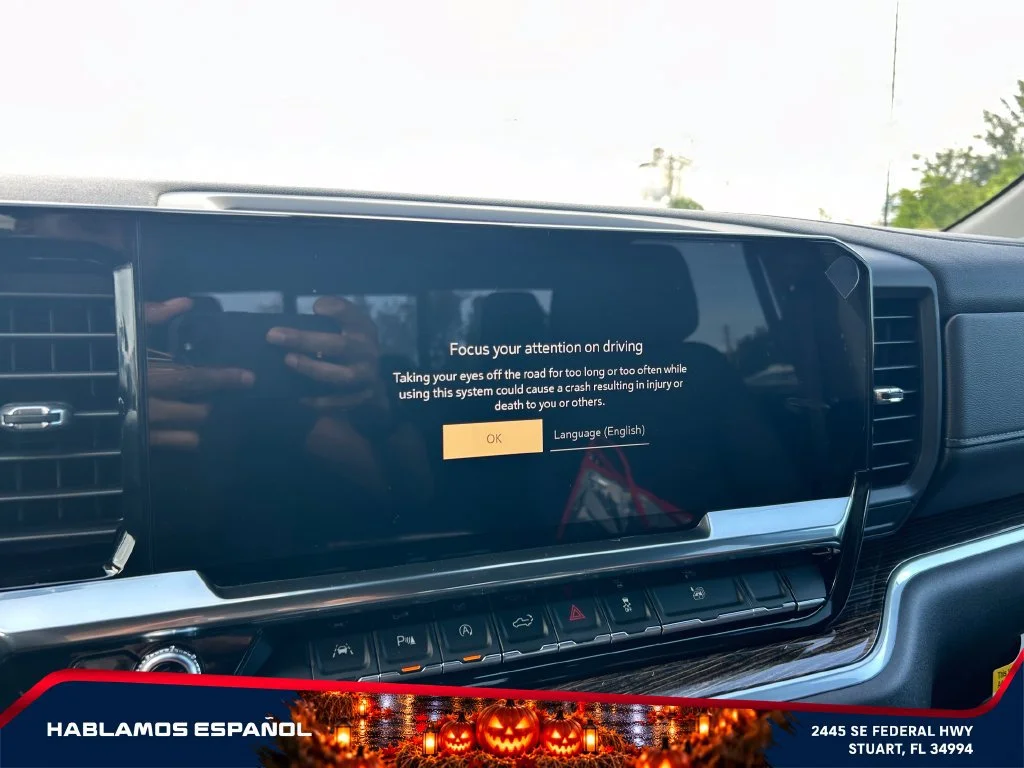 New 2026 Summit White GMC Elevation image 30