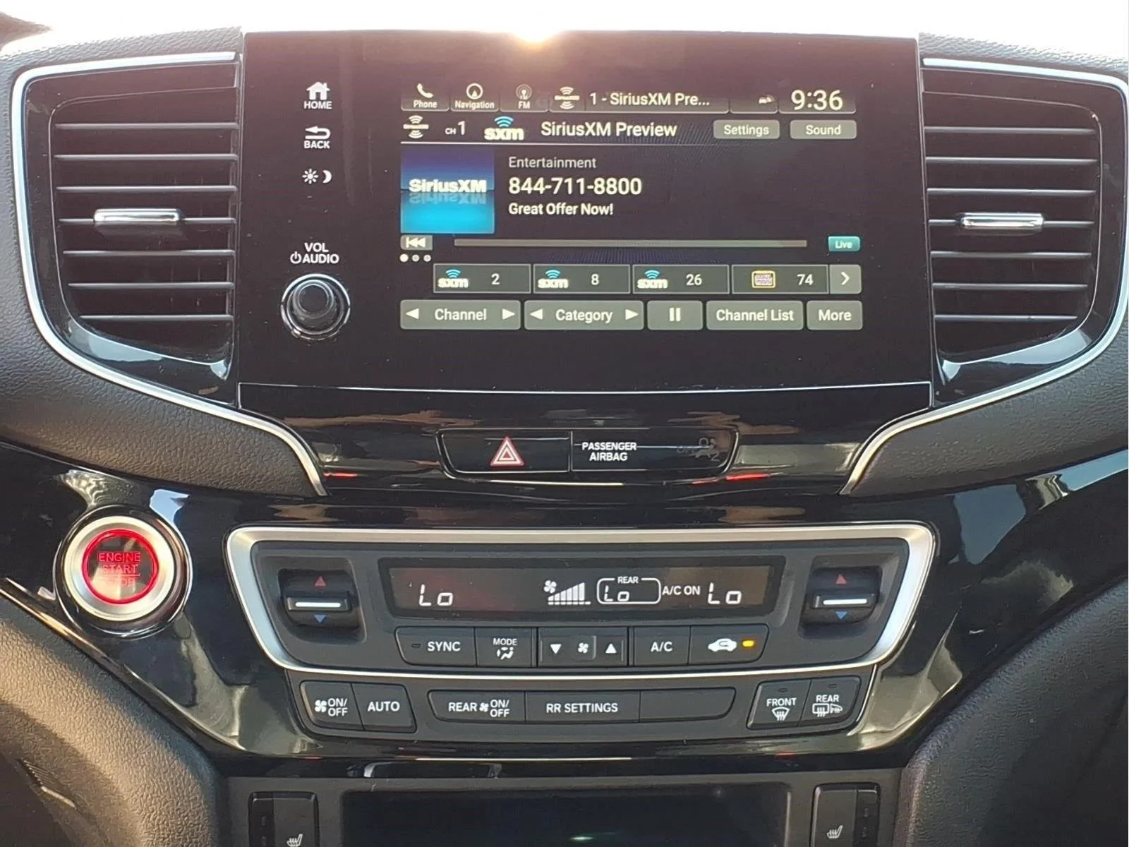 Used 2019 Lunar Silver Metallic Honda Touring image 14