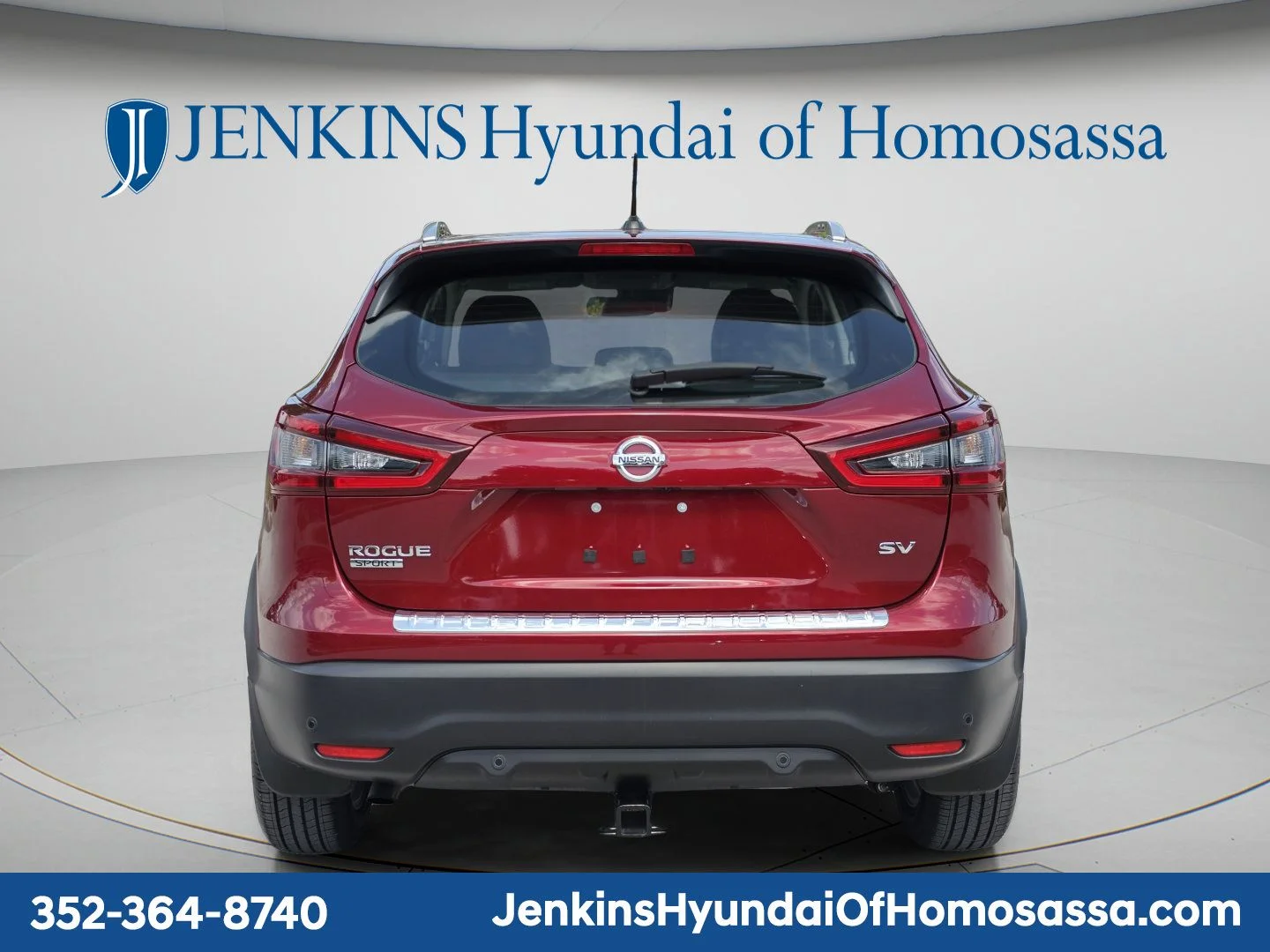 Used 2022 Red Nissan SV image 5