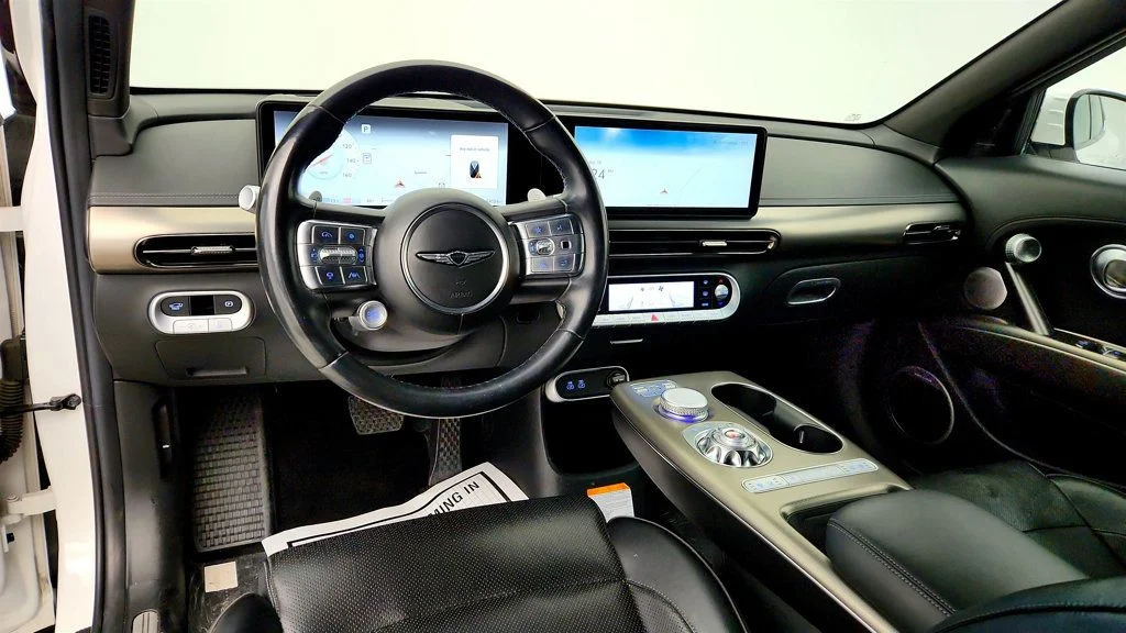 Used 2023 Uyuni White Genesis Advanced AWD image 12