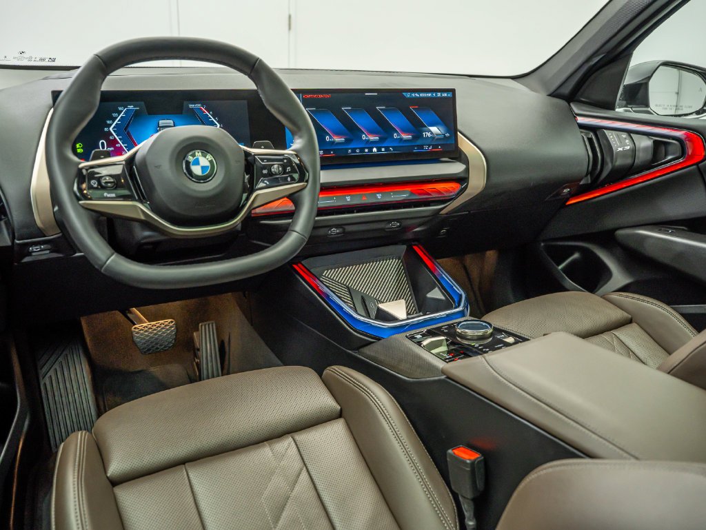 Used 2025 Black Sapphire Metallic BMW 30 xDrive image 30