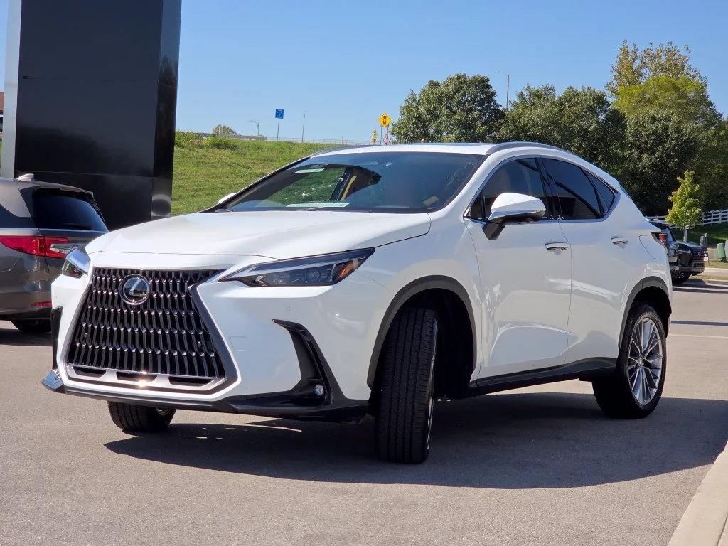 Certified Used 2026 Ultra White Lexus 350h Premium image 25