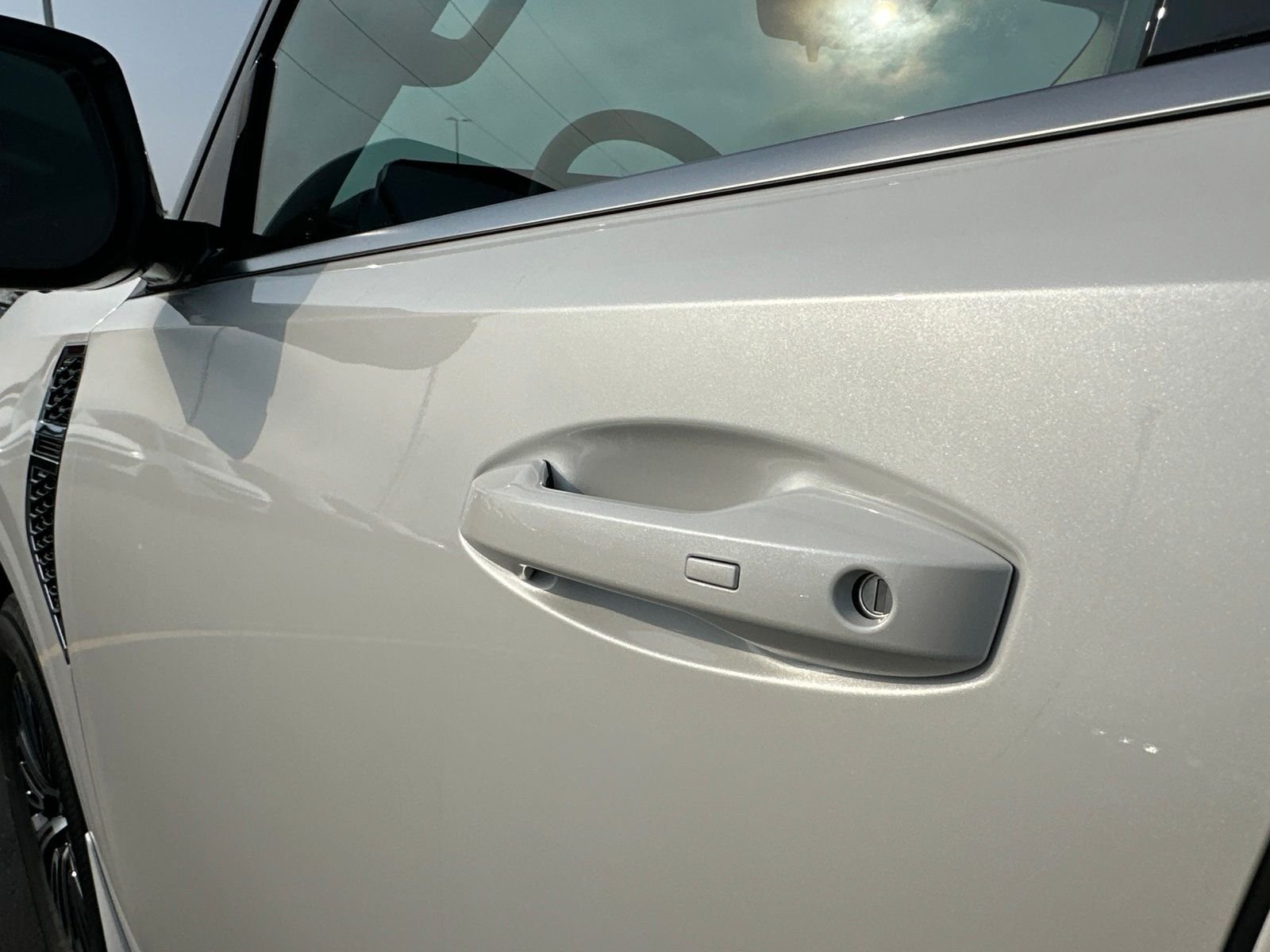 New 2026 White Nissan Platinum image 9
