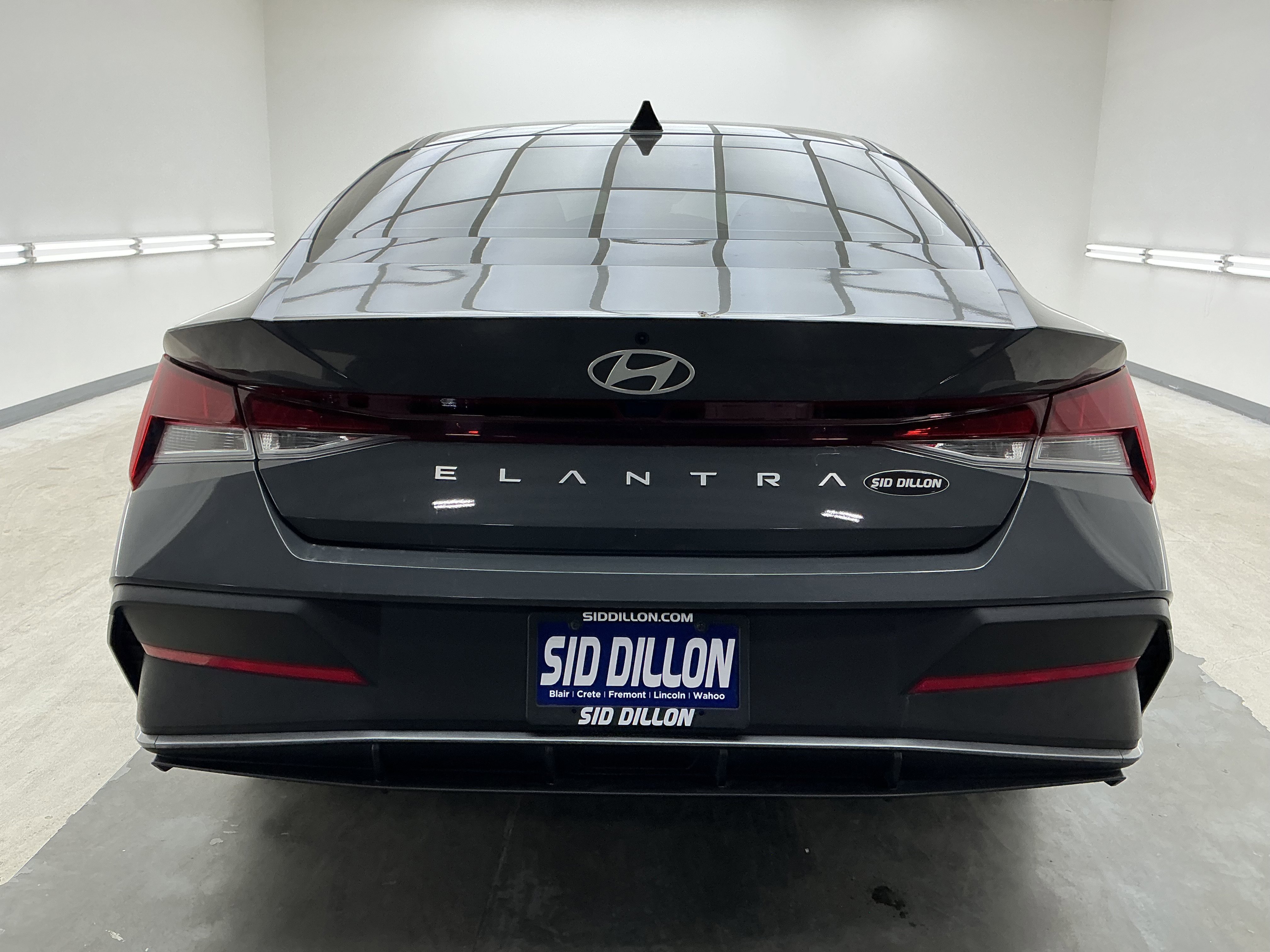 Used 2024 Ecotronic Gray Hyundai SEL image 5