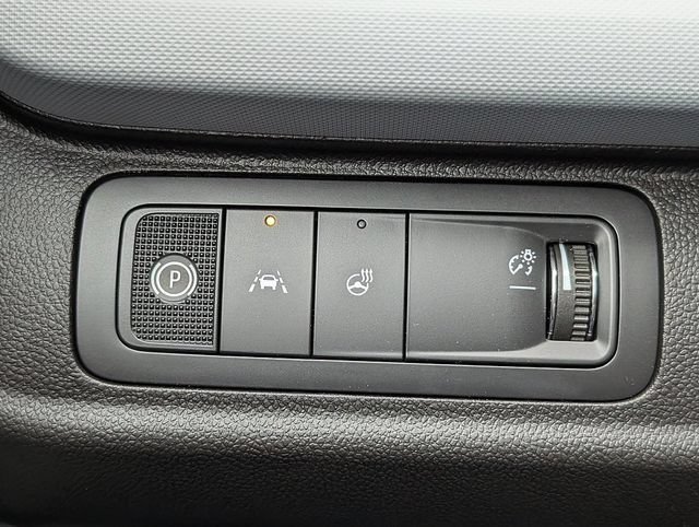 2027 Chevrolet Bolt LT - Photo 24