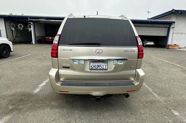 Used 2009 Gold Lexus 470 image 6