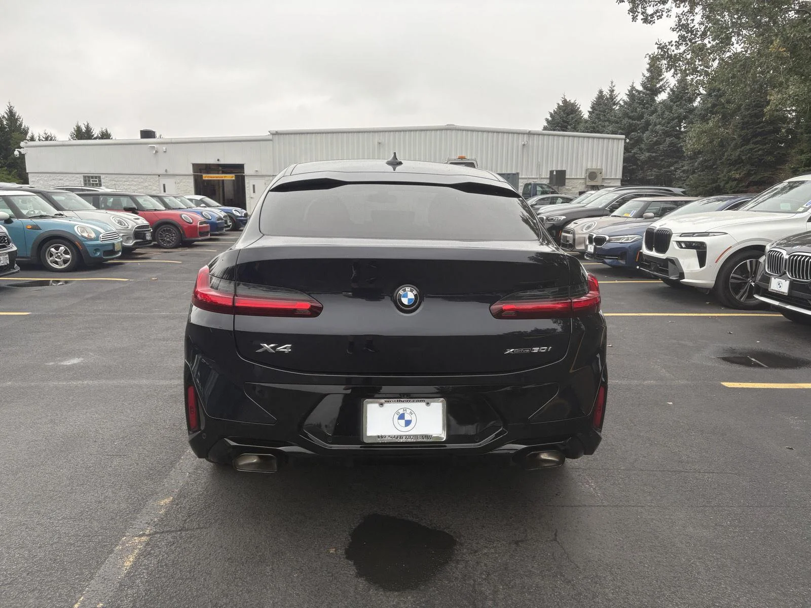 Used 2024 Carbon Black Metallic BMW xDrive30i image 8