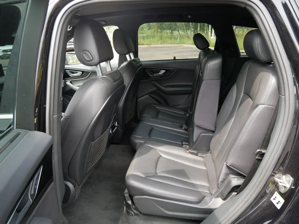 Used 2017 Audi Q7 Prestige with VIN WA1VAAF72HD054332 for sale in Minneapolis, Minnesota