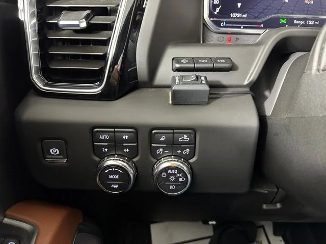 Used 2025 White Frost GMC Denali Ultimate image 20