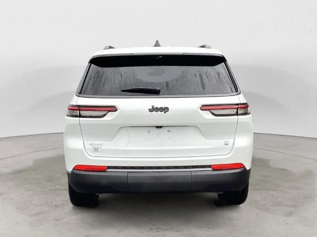 New 2026 Bright White Clearcoat Jeep L 85TH ANNIVERSARY EDITION 4X4 image 4