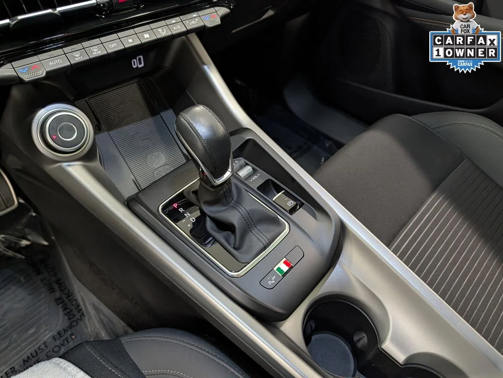 Used 2025 White Alfa Romeo  image 15