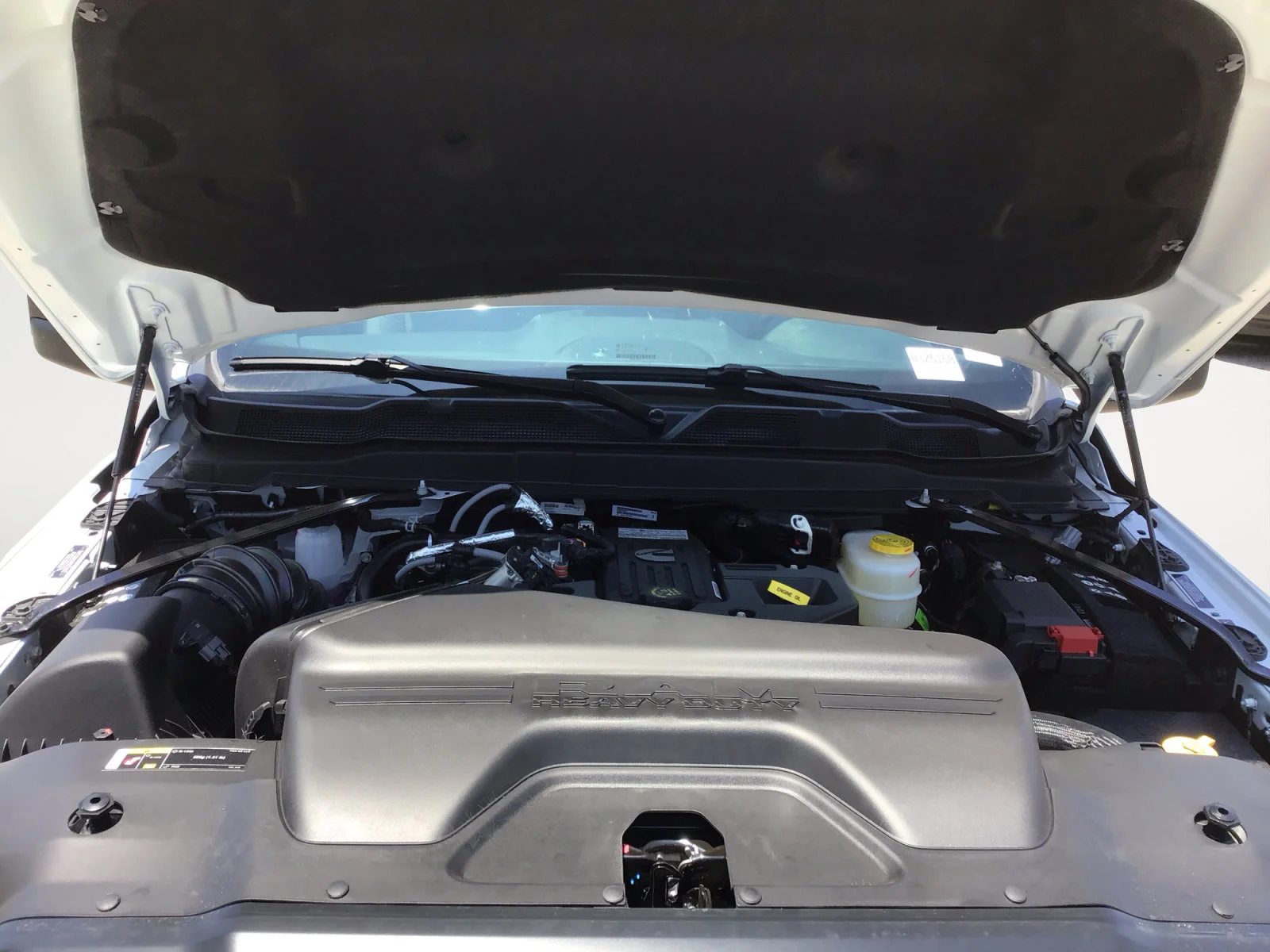 New 2026 Bright White Clearcoat Ram Tradesman image 25