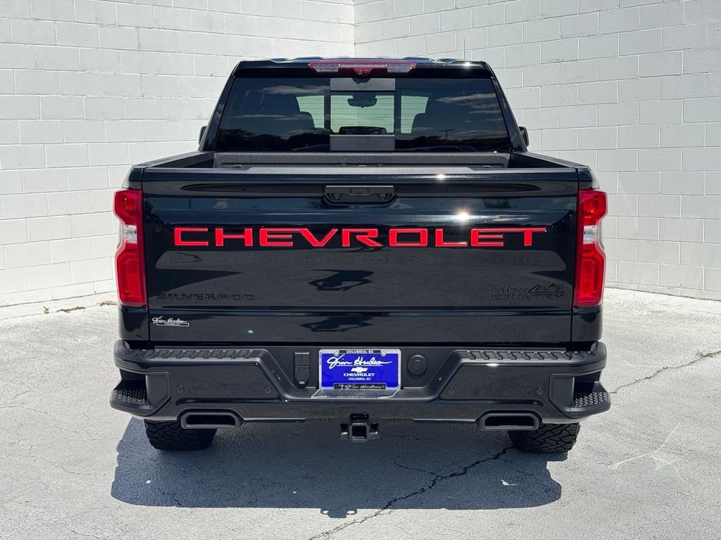 Used 2025 Black Chevrolet High Country image 12