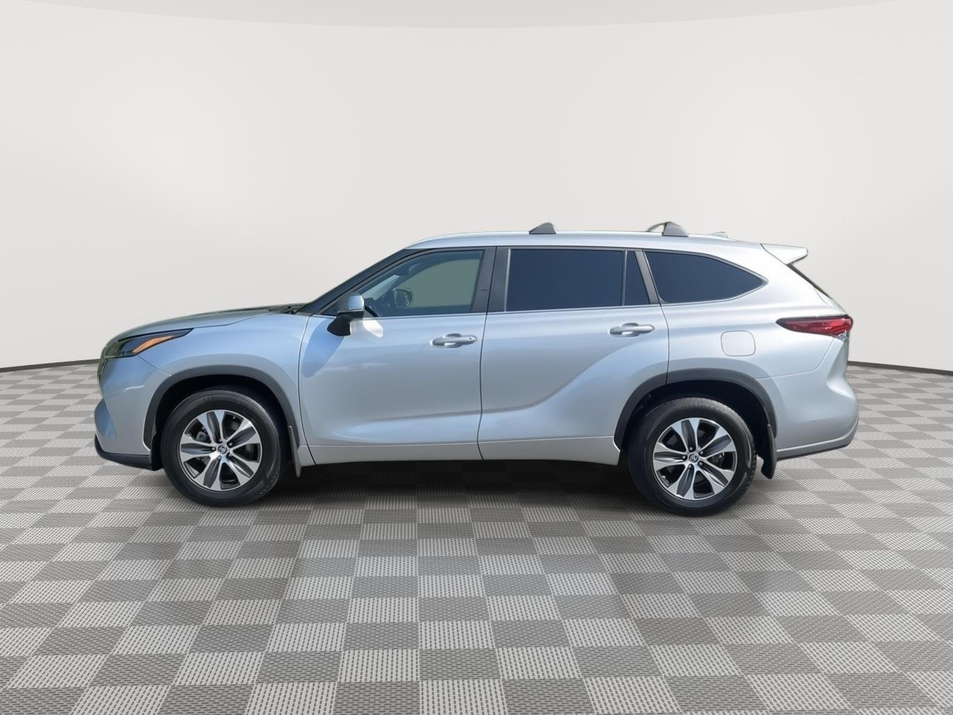 Used 2023 Celestial Silver Metallic Toyota XLE image 8