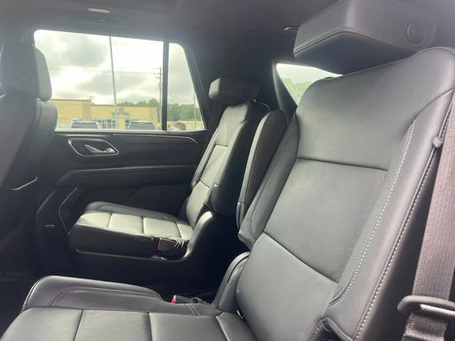 Used 2023 Black Chevrolet Z71 image 26