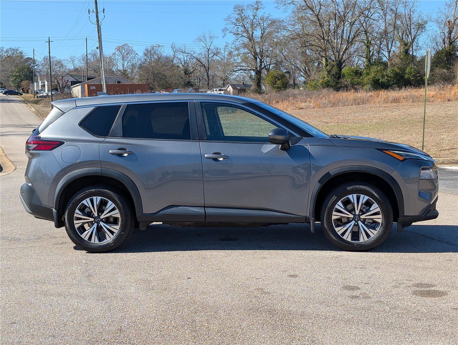 Used 2022 Silver Nissan SV image 7
