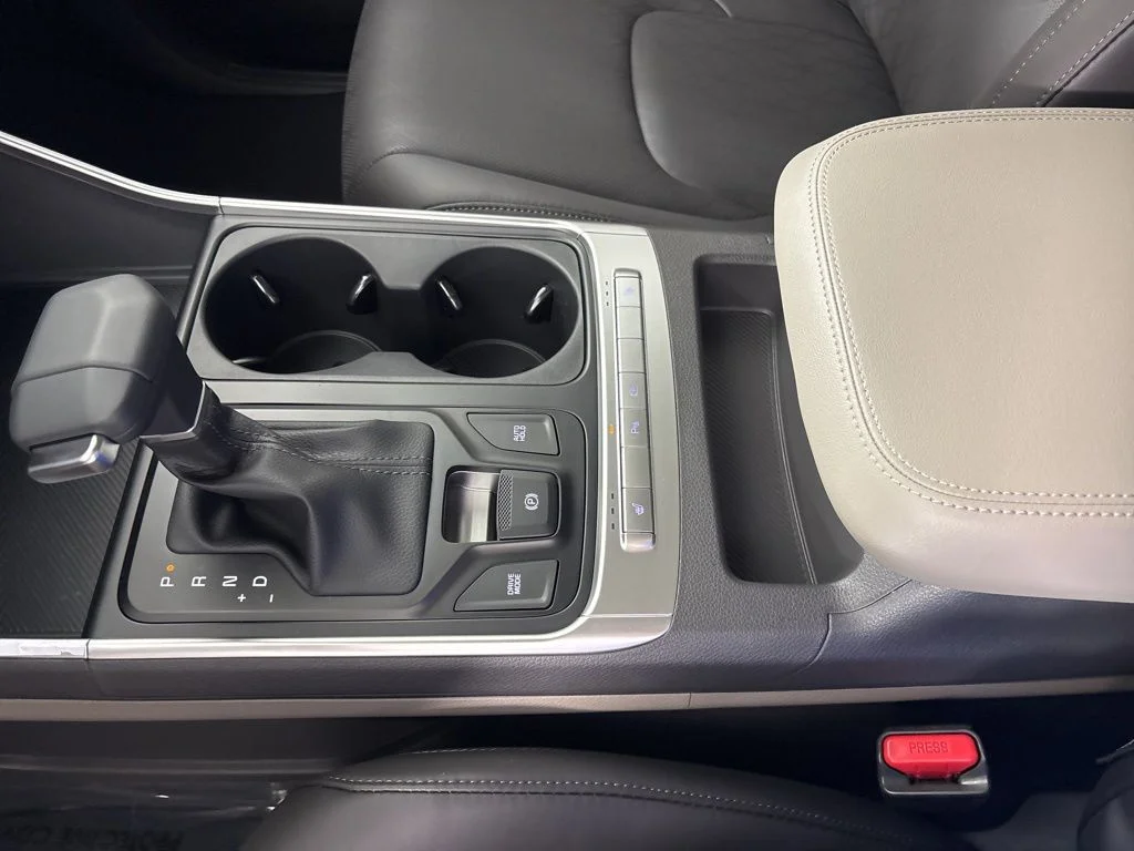 New 2026 White Kia LXS image 37