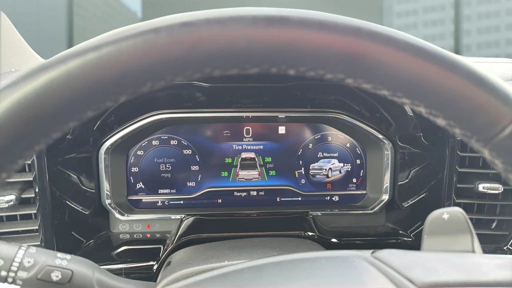 Used 2025 Gray Chevrolet RST image 28