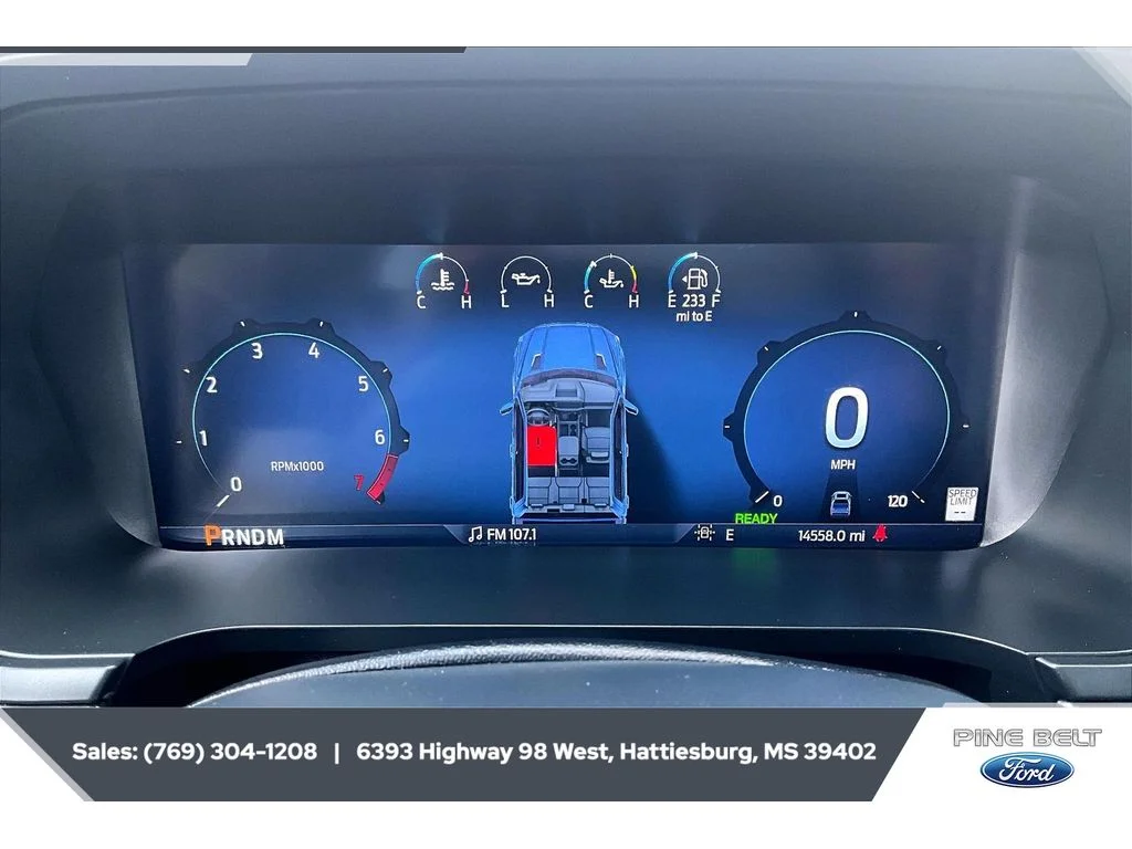 Used 2025 GRAY Ford Lariat image 15