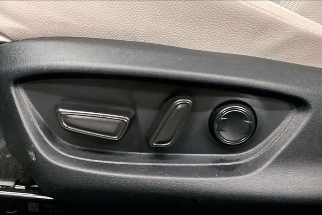 2025 Toyota Camry XLE - Photo 32